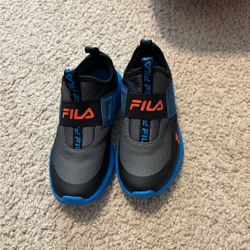 Fila Kids' Gray and Blue Sneakers with Orange Accents